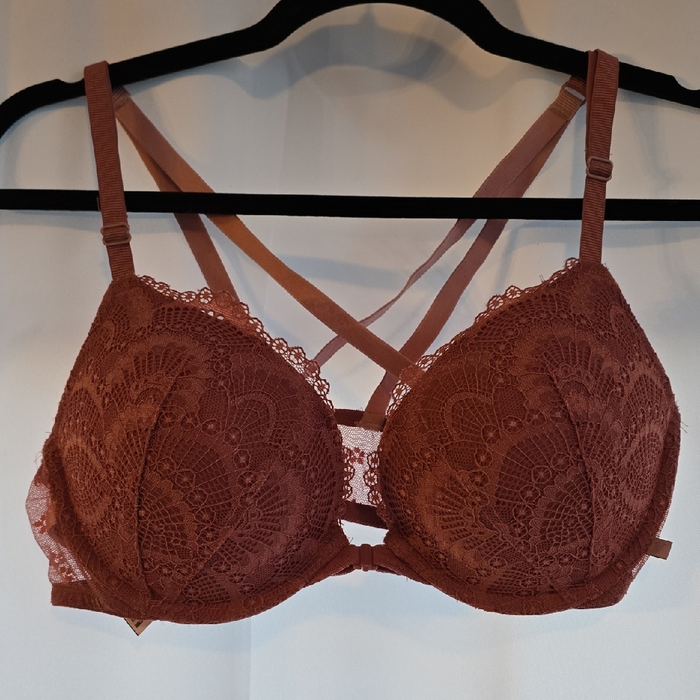 Victoria's Secret Push-Up Lace Bra